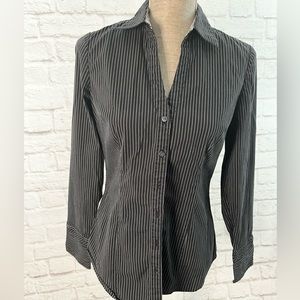 Women’s Express button down shirt. Dress up or down!